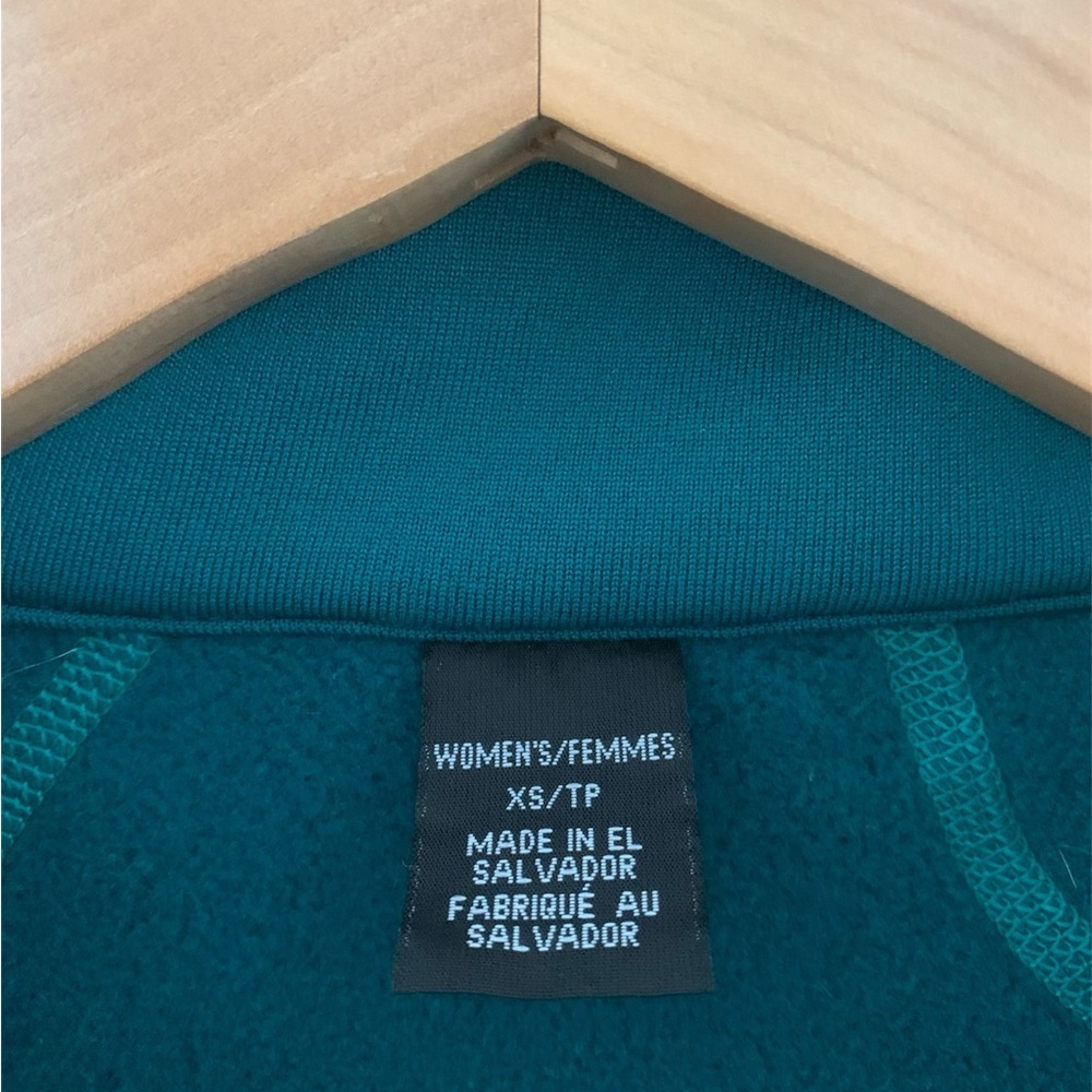 Mountain Hardwear Green Quarter-Zip Pullover with Thumb Holes - Picture 3 of 5
